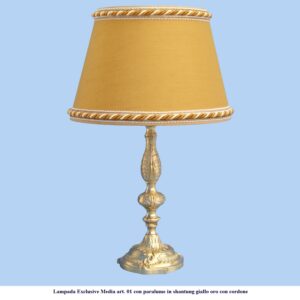 Lampada in ottone classica Exclusive Media articolo 01 con paralume